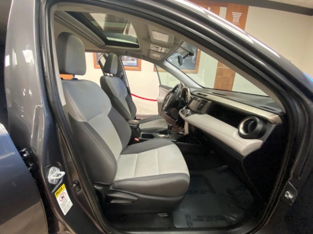 Used 2014 Toyota RAV4 XLE image 19