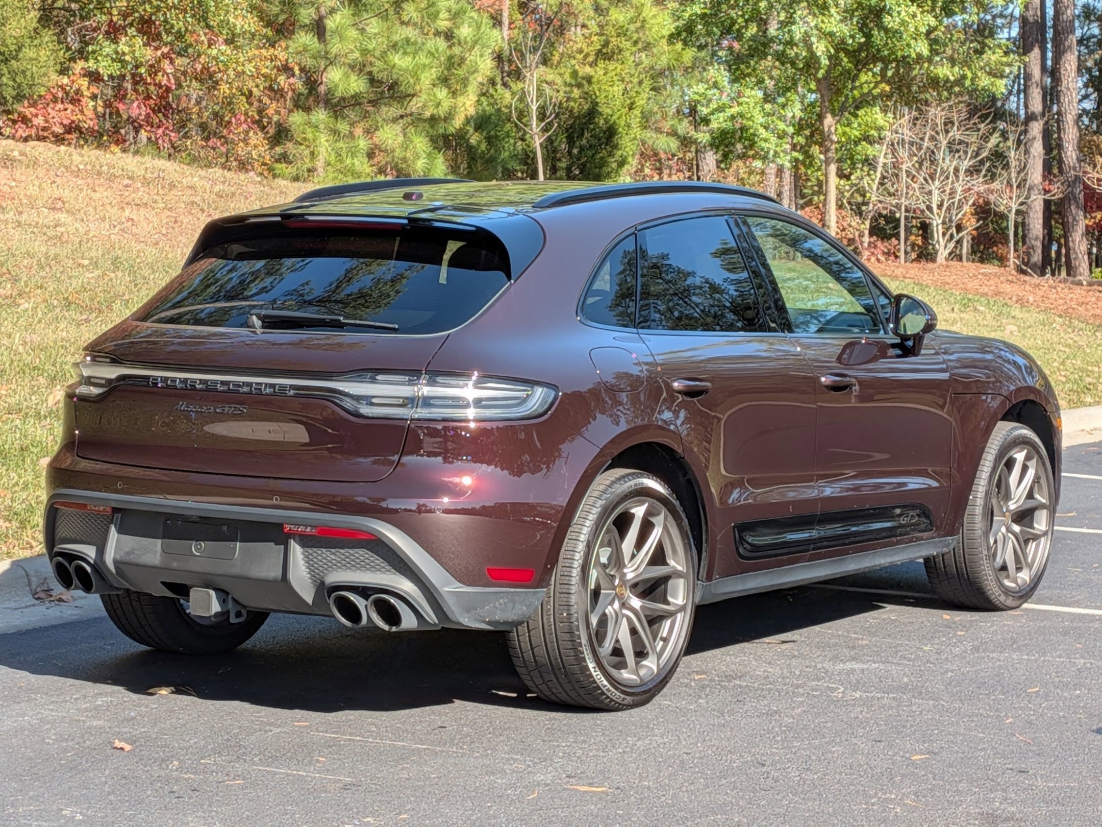 Used 2025 Porsche Macan GTS AWD/4WD image 7
