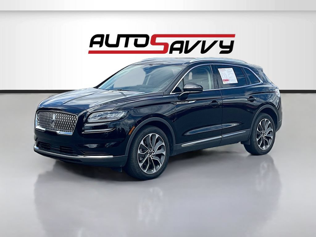 Used 2023 Lincoln Nautilus Reserve AWD/4WD image 3