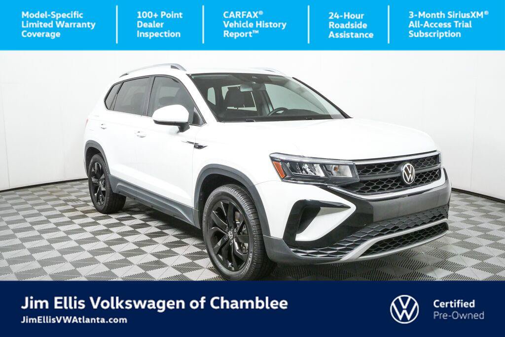 Certified 2022 Volkswagen Taos SE FWD image 1