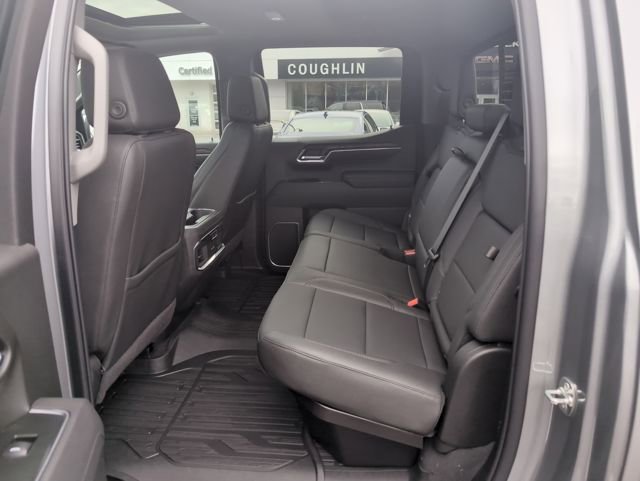 New 2026 GMC Sierra 1500 SLT image 11