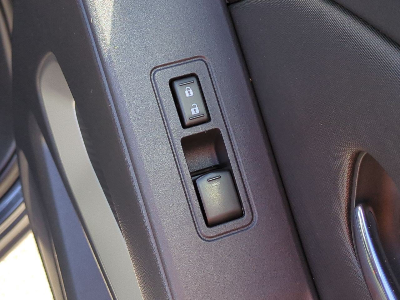 Certified 2023 Nissan Frontier SV AWD/4WD image 39