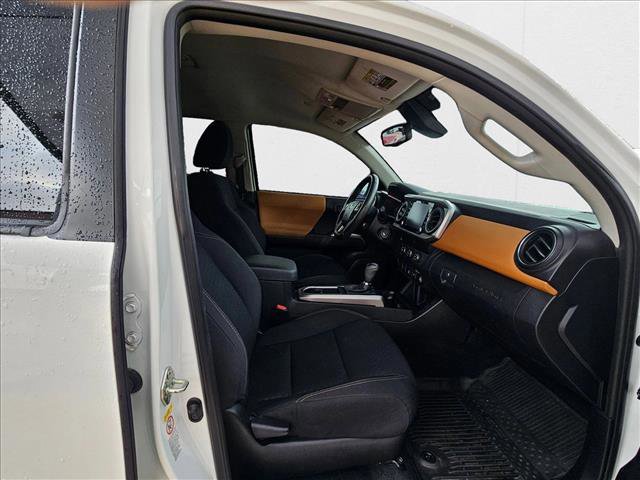 Used 2020 Toyota Tacoma SR5 image 19