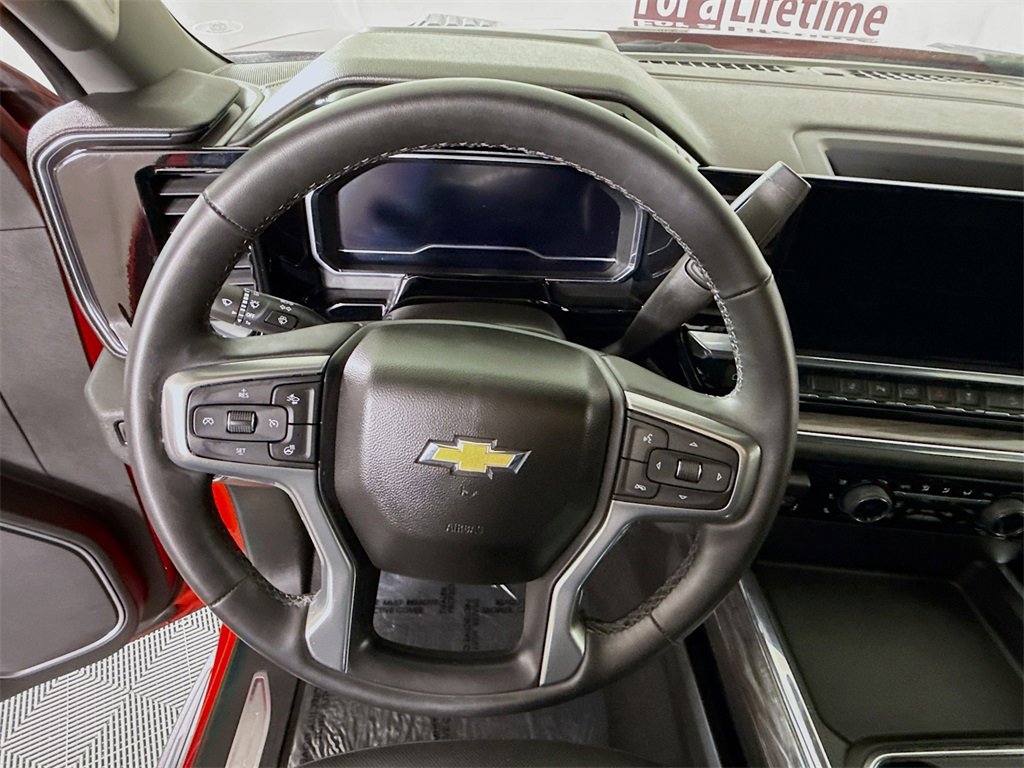 Used 2024 Chevrolet Silverado 3500 LTZ w/ LTZ Convenience Package image 21