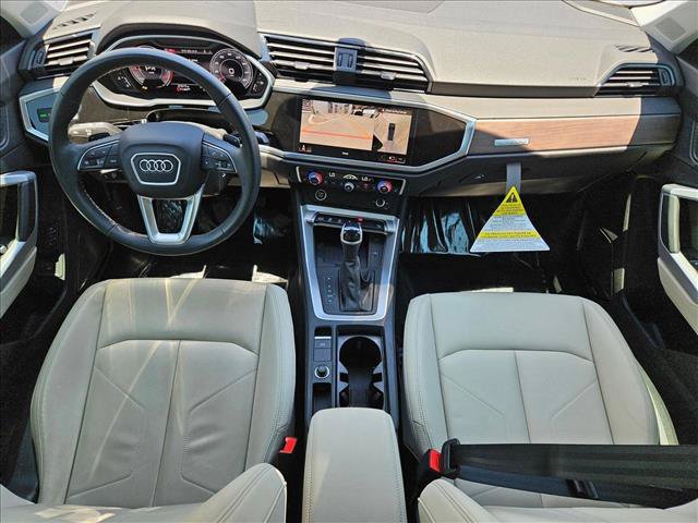 Used 2024 Audi Q3 2.0T Premium Plus w/ Premium Plus Package AWD/4WD image 22