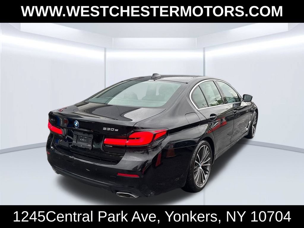 Used 2023 BMW 530e xDrive AWD/4WD image 4