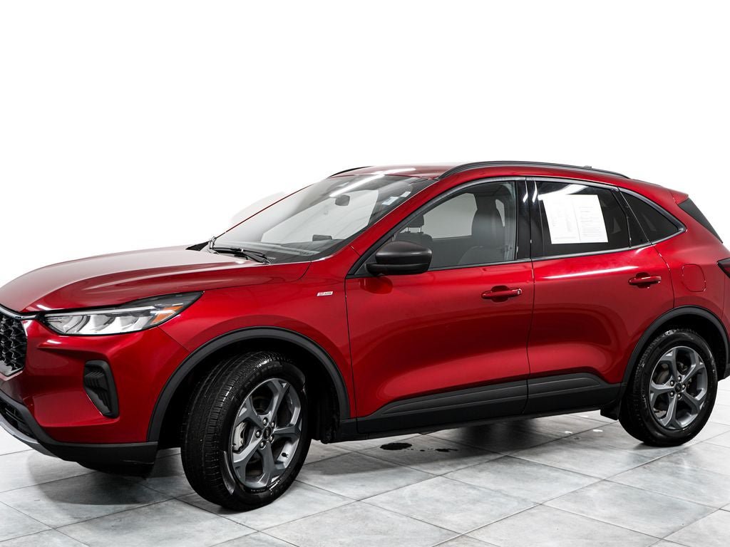 Certified 2025 Ford Escape ST-Line FWD image 4