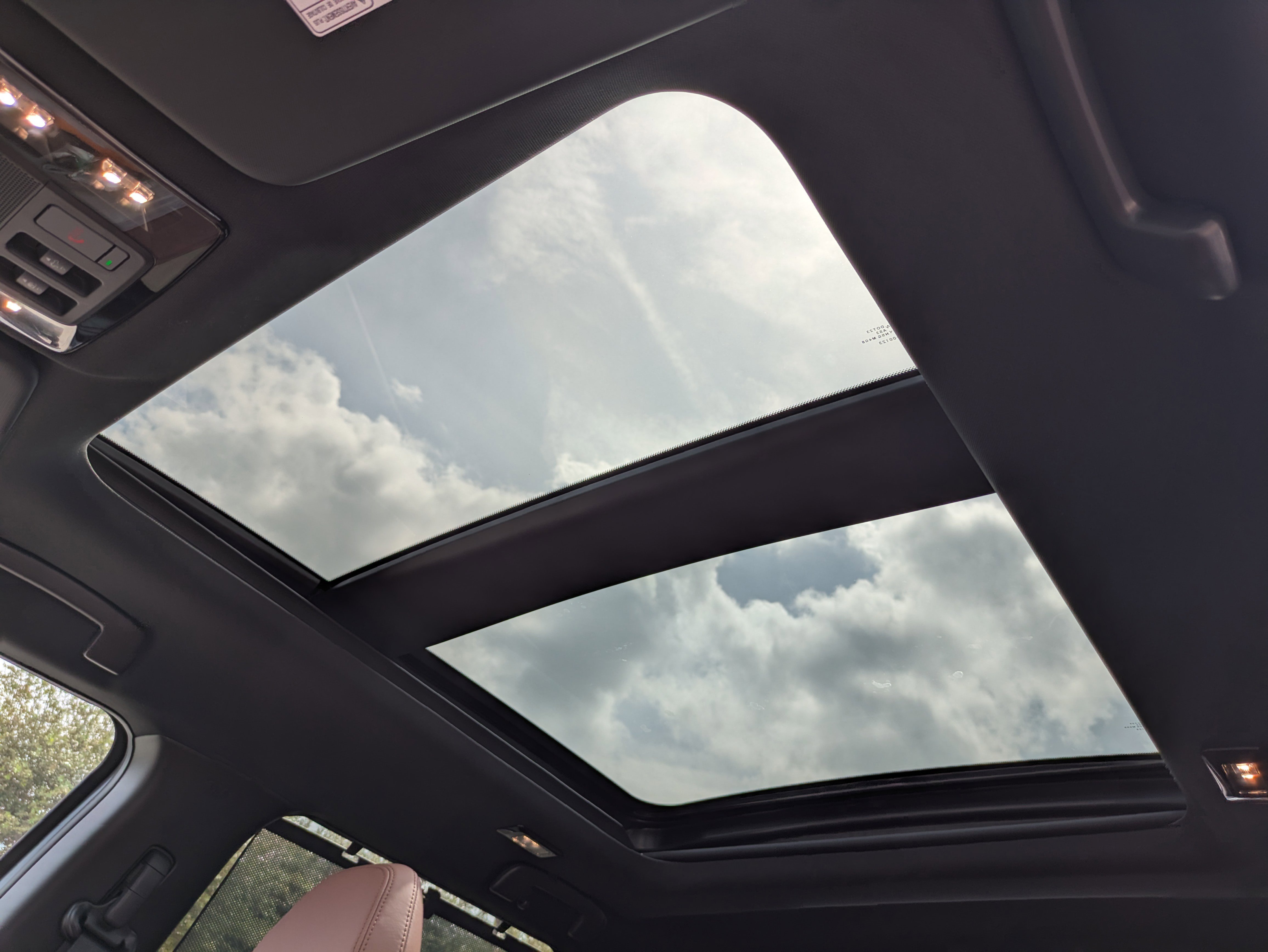 New 2025 Mitsubishi Outlander SEL image 24
