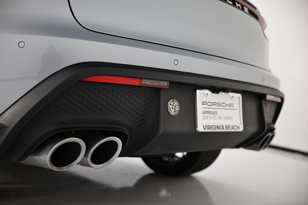 Certified 2026 Porsche Macan AWD/4WD image 15