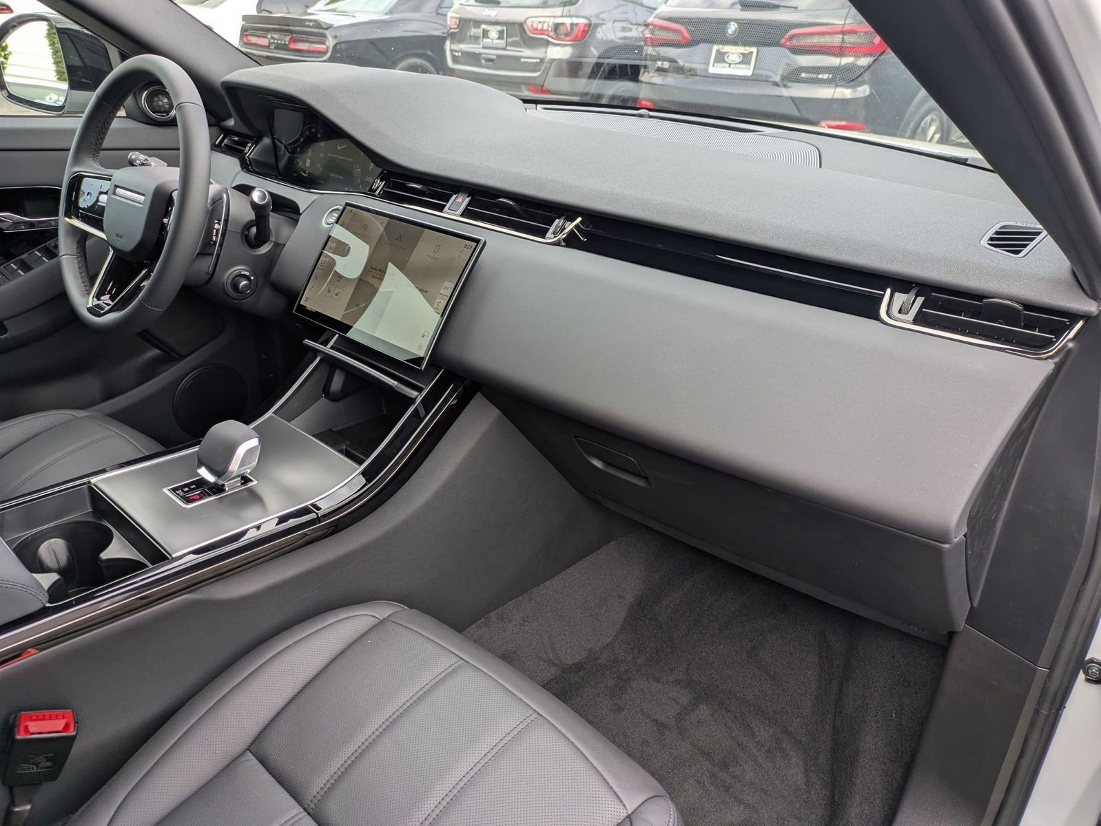 New 2026 Land Rover Range Rover Evoque S image 30