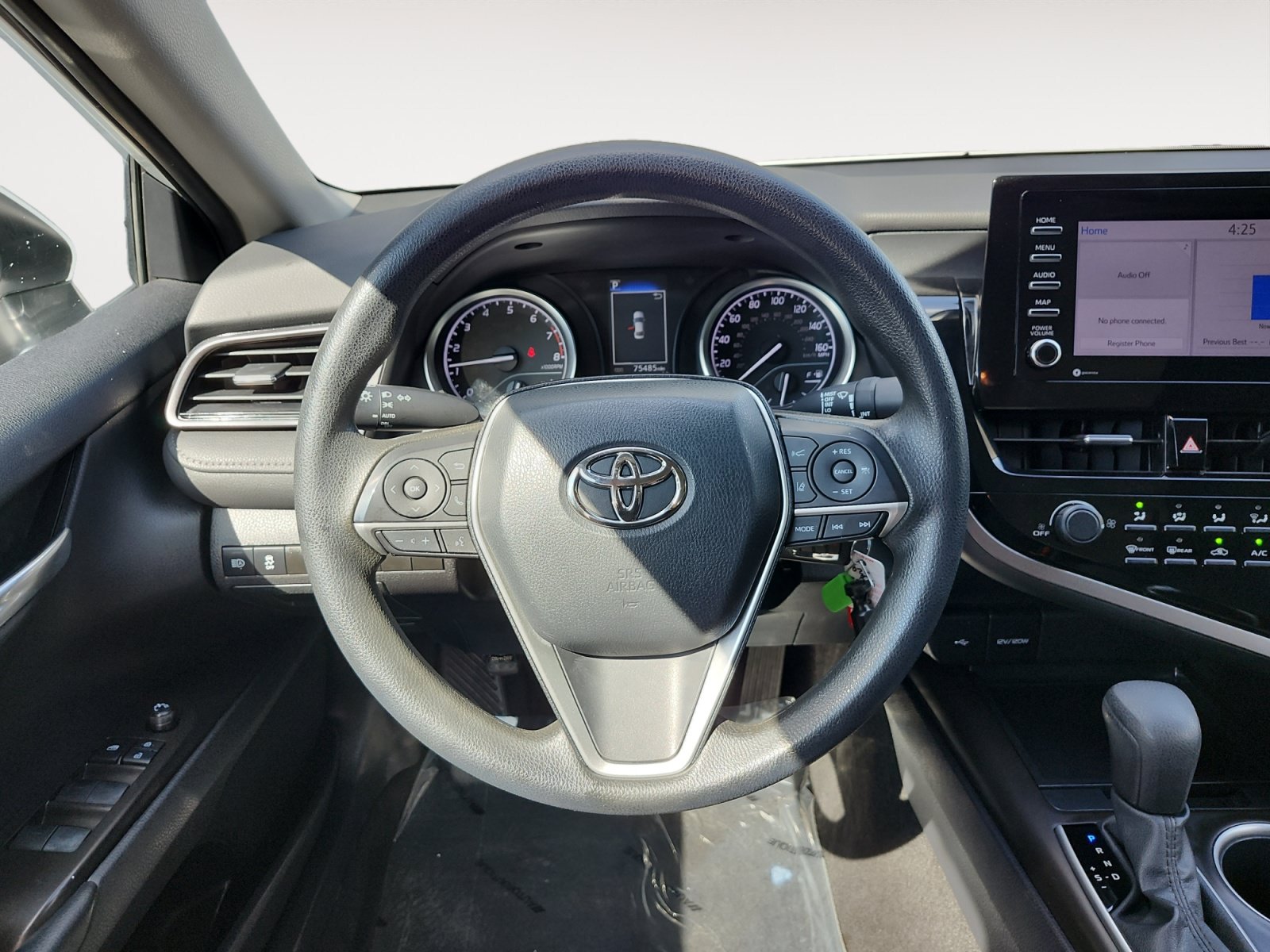 Used 2021 Toyota Camry LE FWD image 12