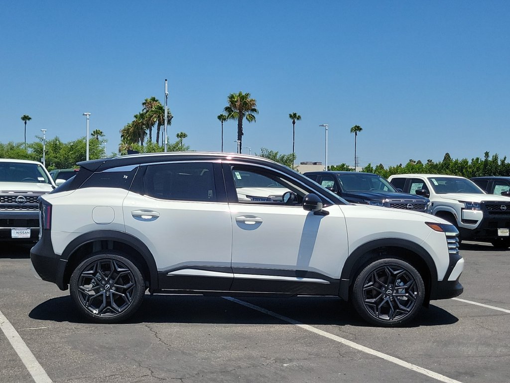 New 2026 Nissan Kicks SR FWD image 21