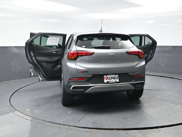 Used 2025 Buick Encore GX Preferred AWD/4WD image 55