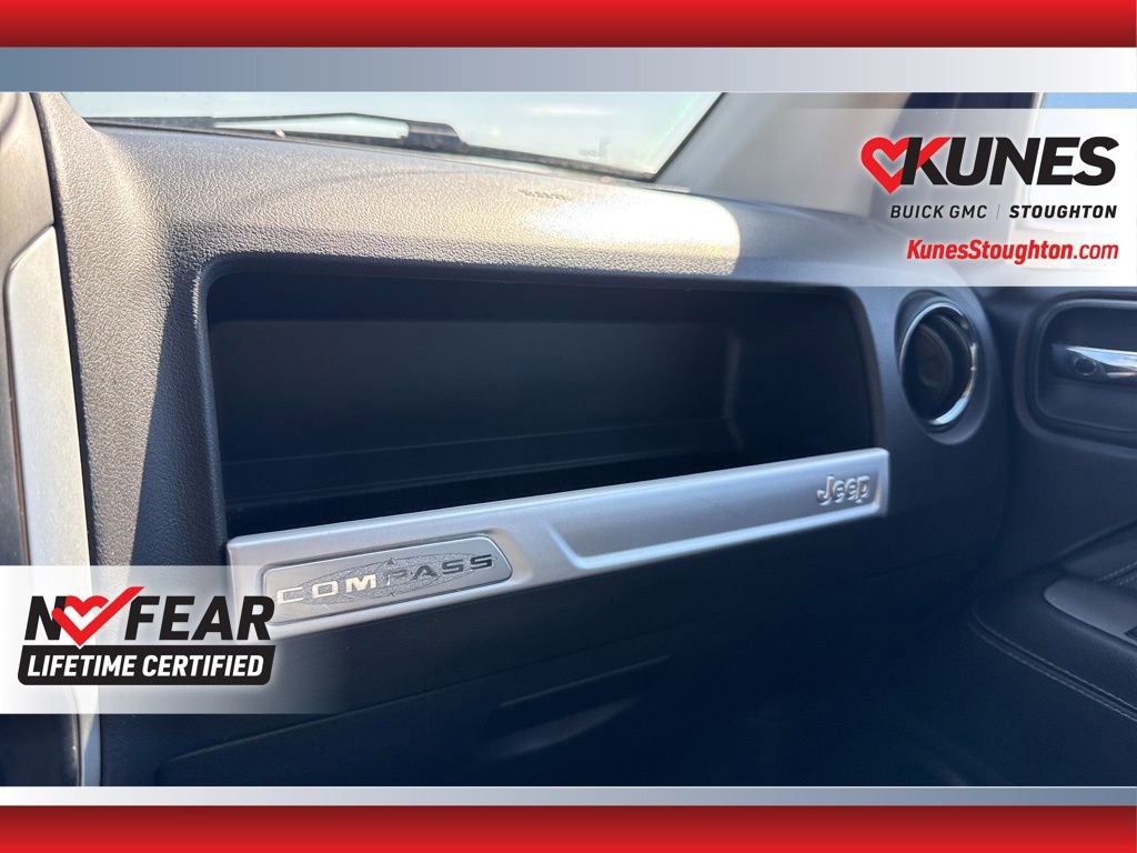 Used 2017 Jeep Compass High Altitude FWD image 34