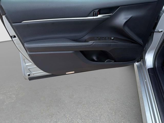 Used 2024 Toyota Camry XLE FWD image 21