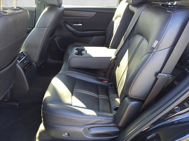 Used 2024 MAZDA CX-90 3.3 Turbo w/ Select Package image 18