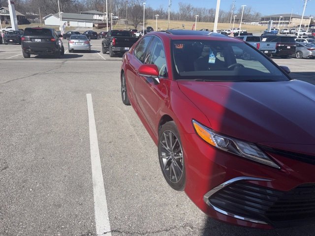 Used 2023 Toyota Camry XLE w/ Navigation Package image 5