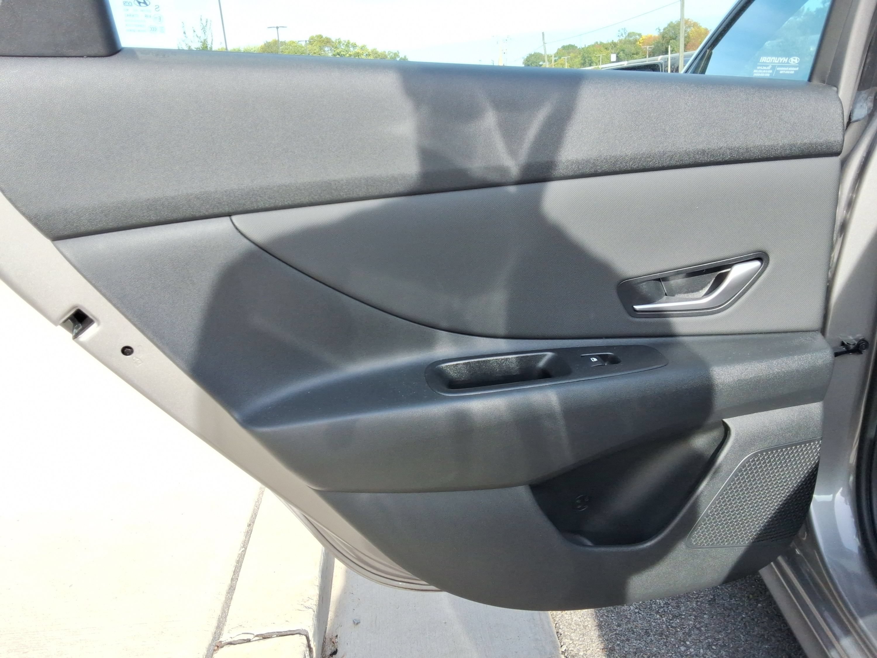 Used 2023 Hyundai Elantra Limited FWD image 36