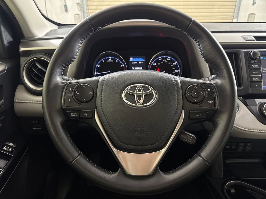 Used 2018 Toyota RAV4 Limited image 15