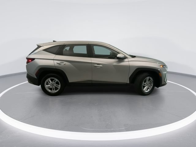 Certified 2026 Hyundai Tucson SE FWD image 5