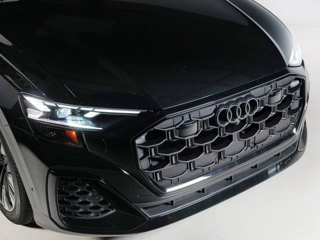 Certified 2026 Audi Q8 Premium Plus w/ Premium Plus Package AWD/4WD image 32