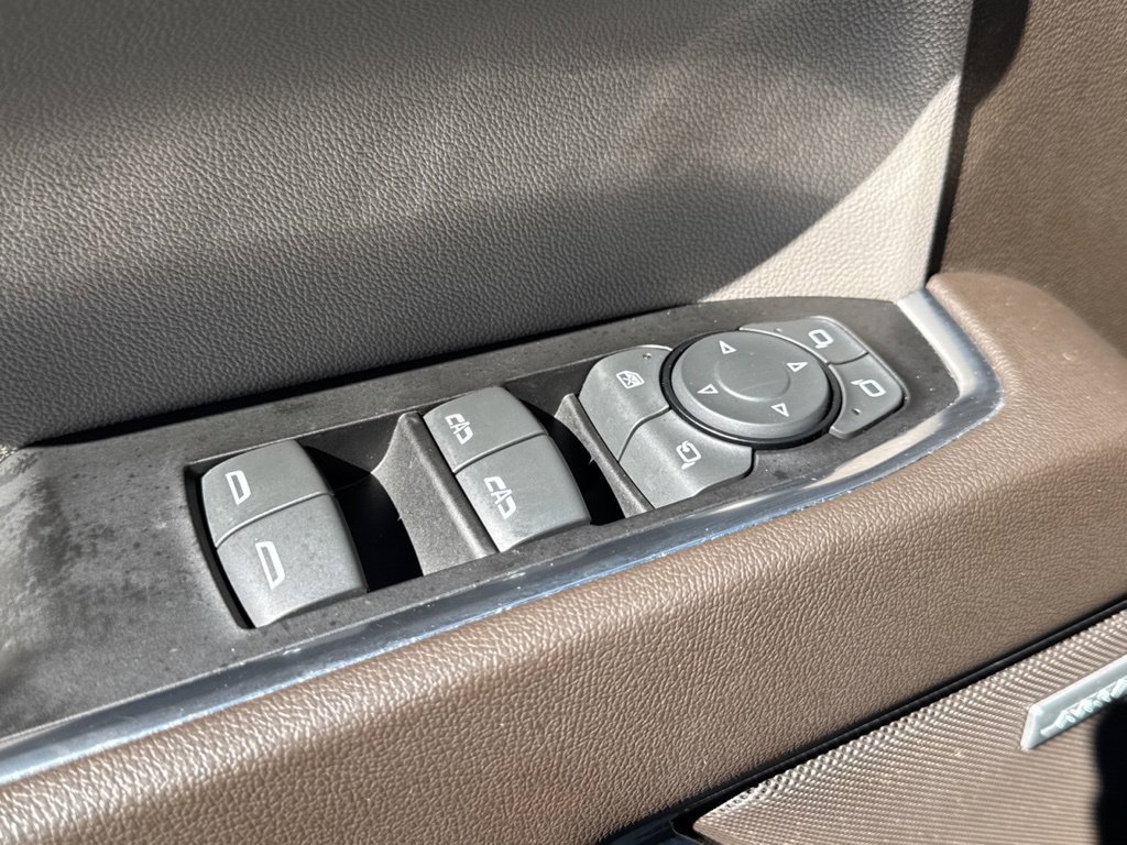 Used 2022 Chevrolet Silverado 1500 LTZ AWD/4WD image 36