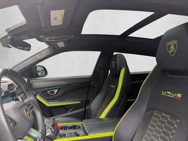 Used 2022 Lamborghini Urus AWD/4WD image 13