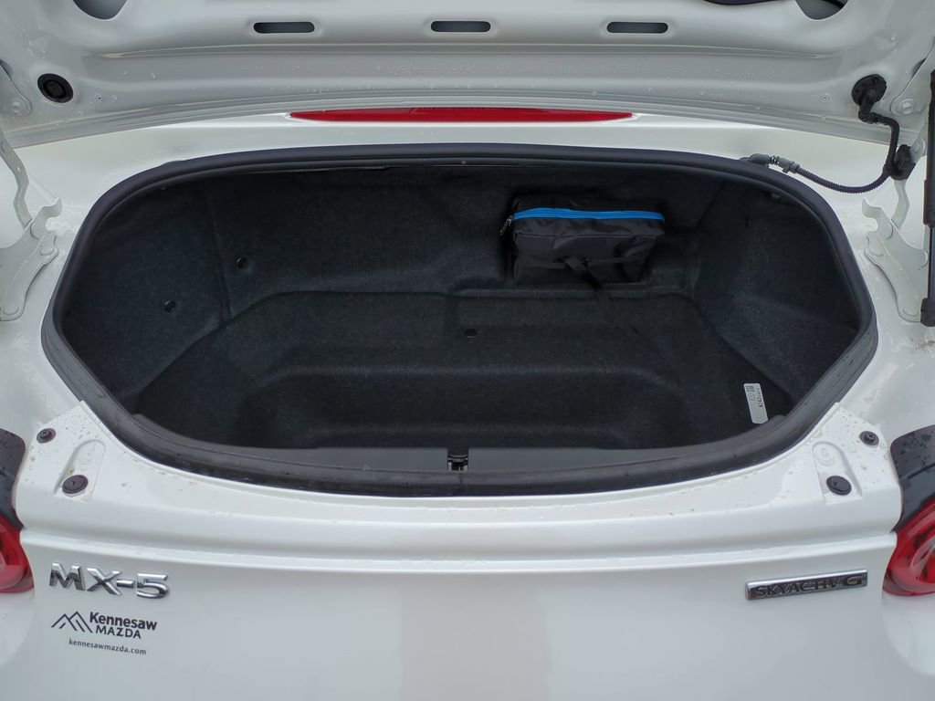New 2026 MAZDA MX-5 Miata Club w/ Interior Package RWD image 13