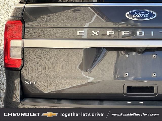Used 2022 Ford Expedition XLT image 6