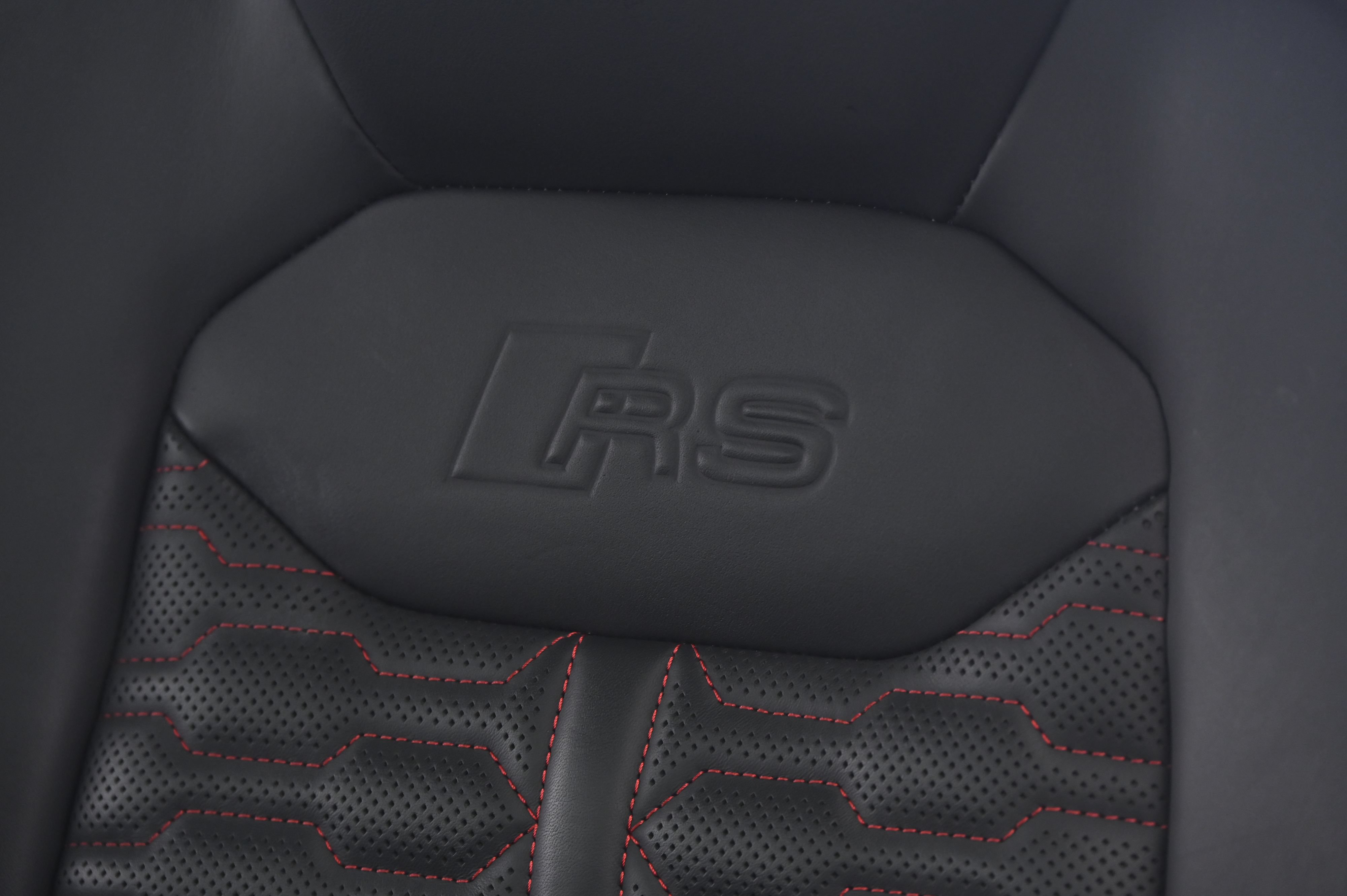 Used 2021 Audi RS Q8 AWD/4WD image 32