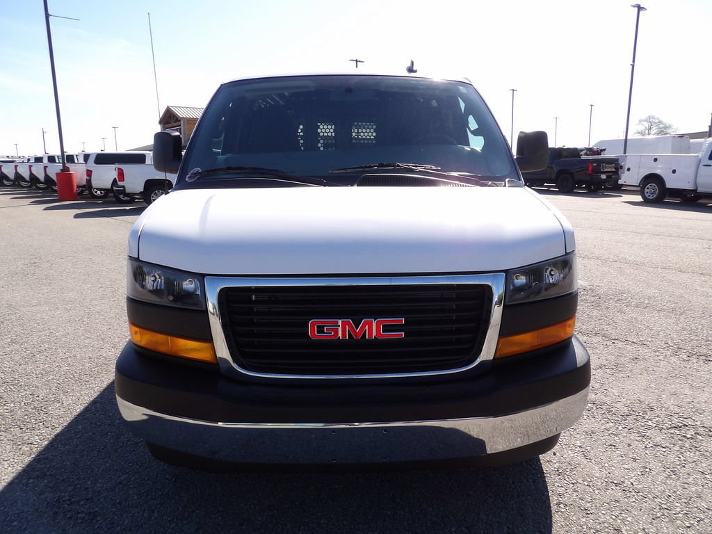 Used 2024 GMC Savana 2500 w/ Driver Convenience Package RWD image 12