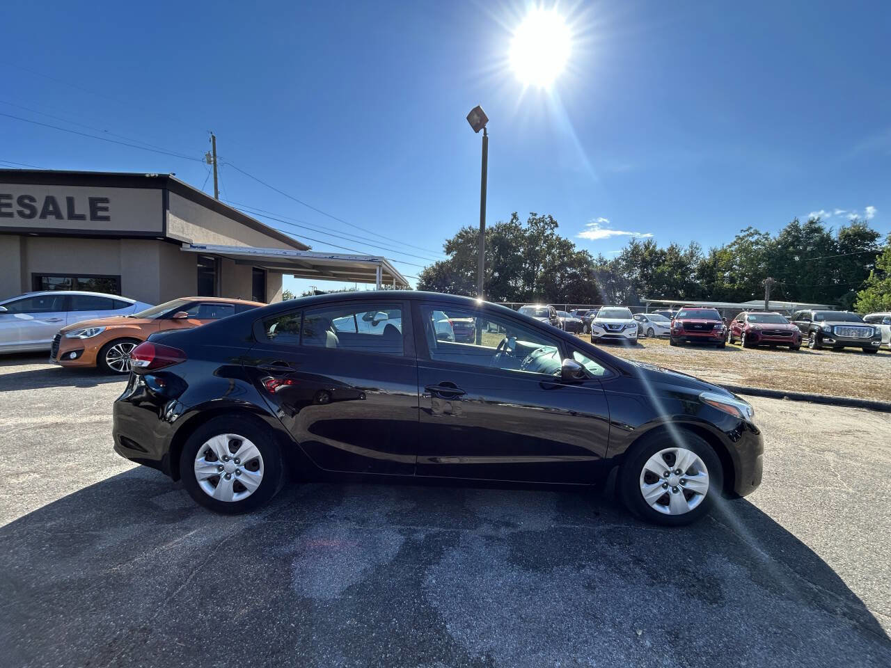 Used 2018 Kia Forte LX image 8