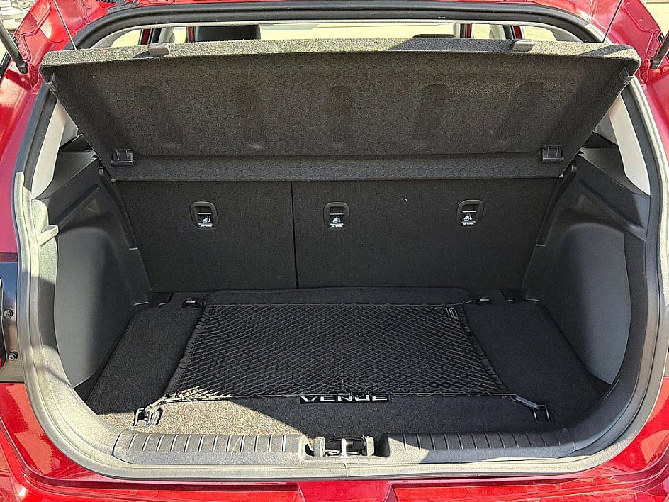 Certified 2025 Hyundai Venue Limited image 27
