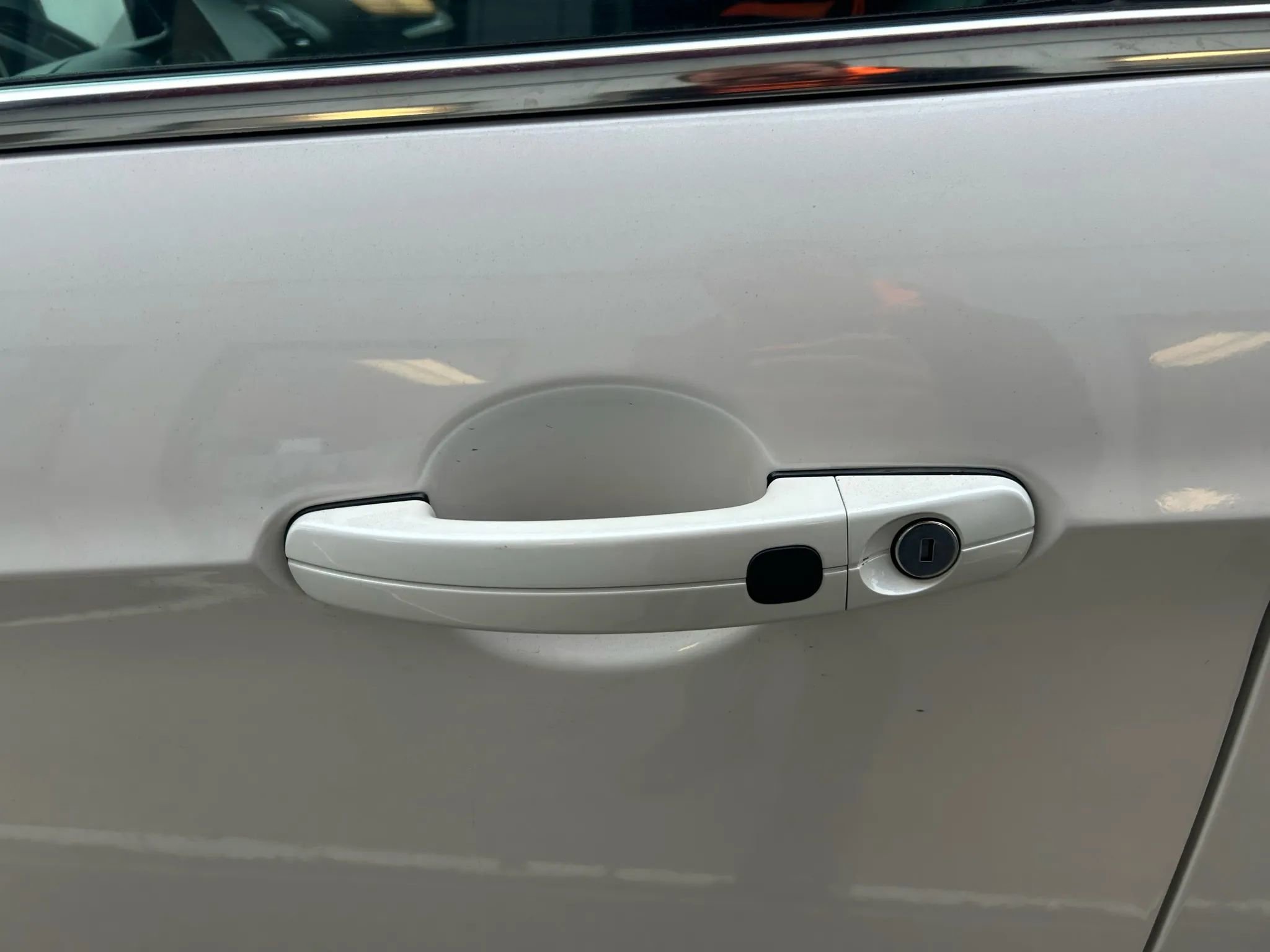 Used 2019 Ford Escape Titanium image 19