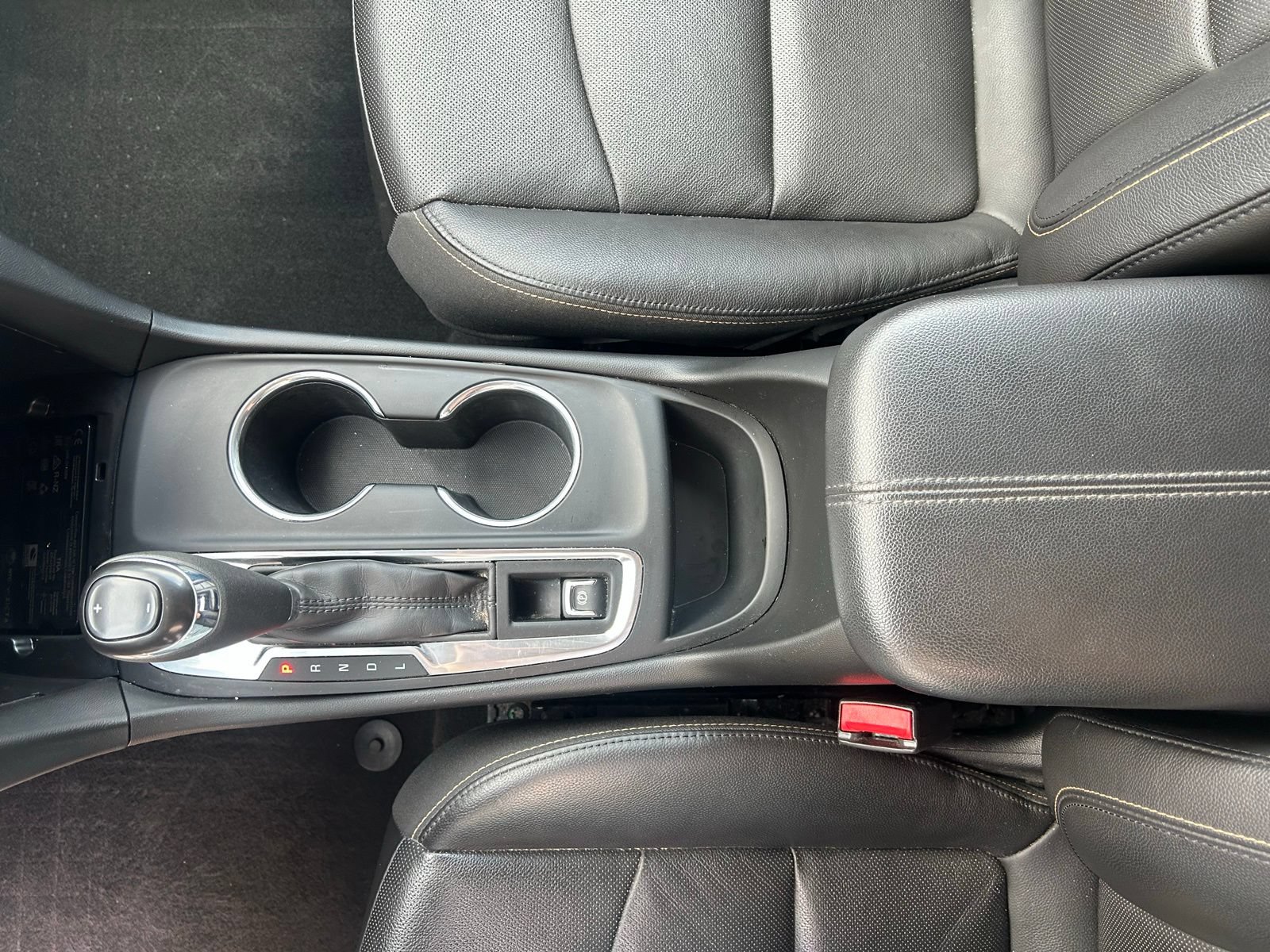Used 2020 Chevrolet Equinox Premier AWD/4WD image 23