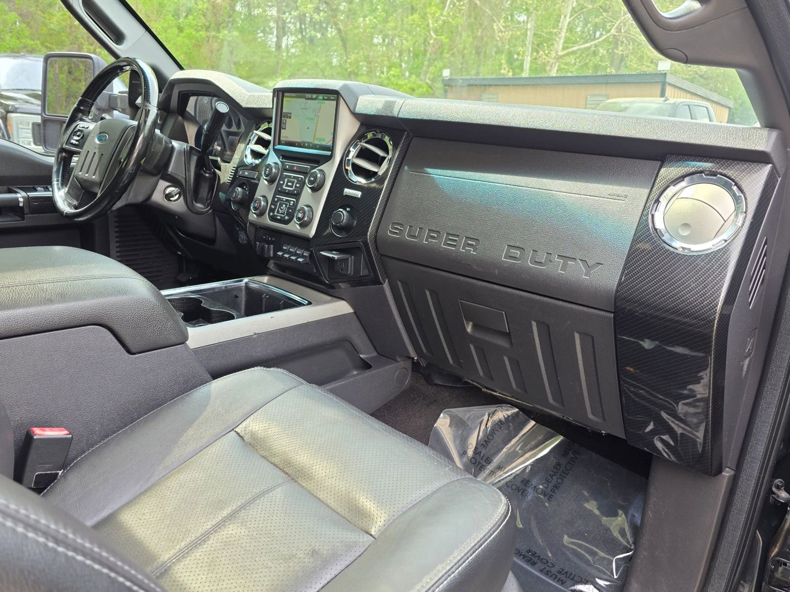 Used 2015 Ford F250 Lariat w/ Lariat Ultimate Package image 27