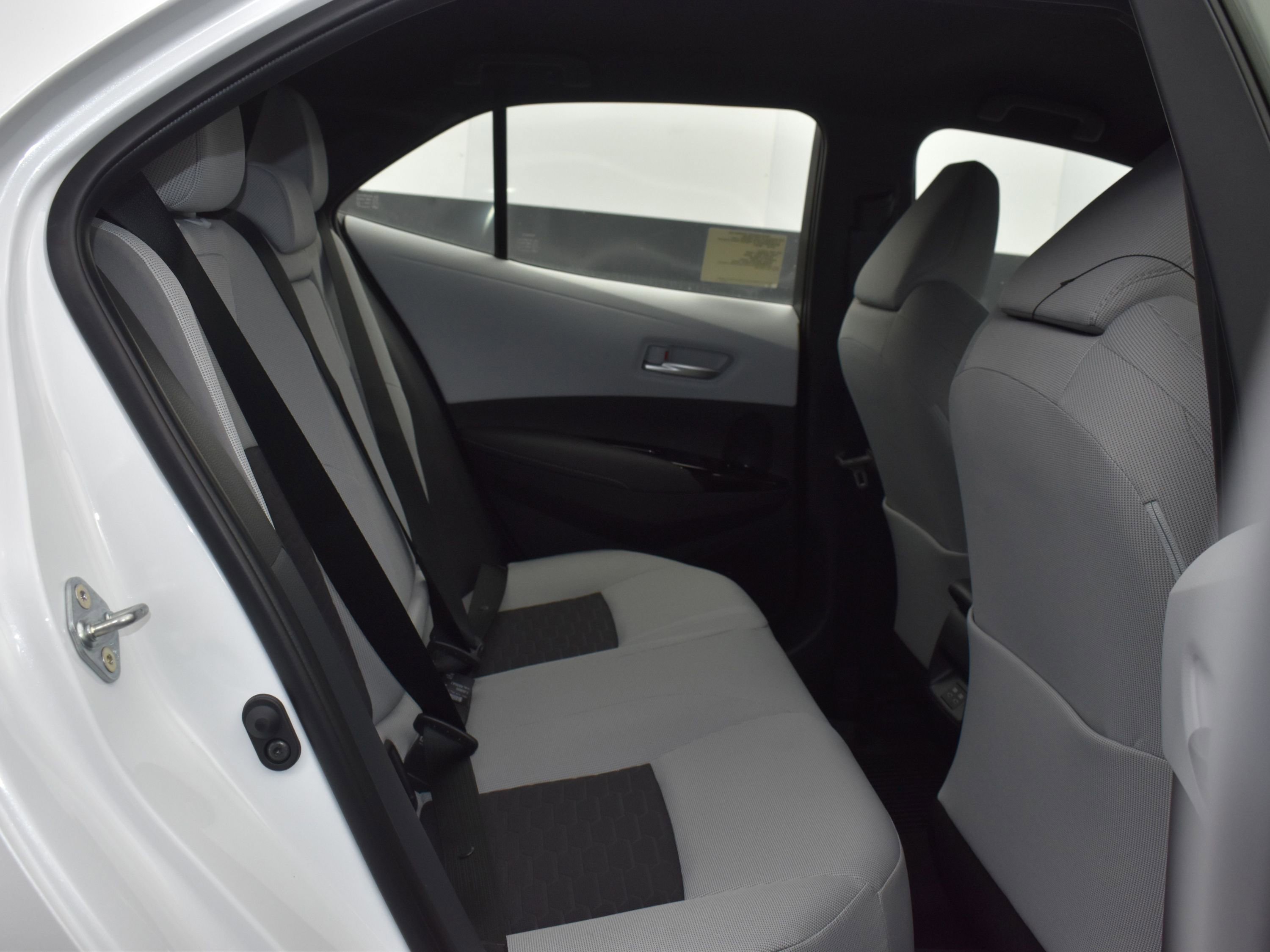 Used 2025 Toyota Corolla SE image 10