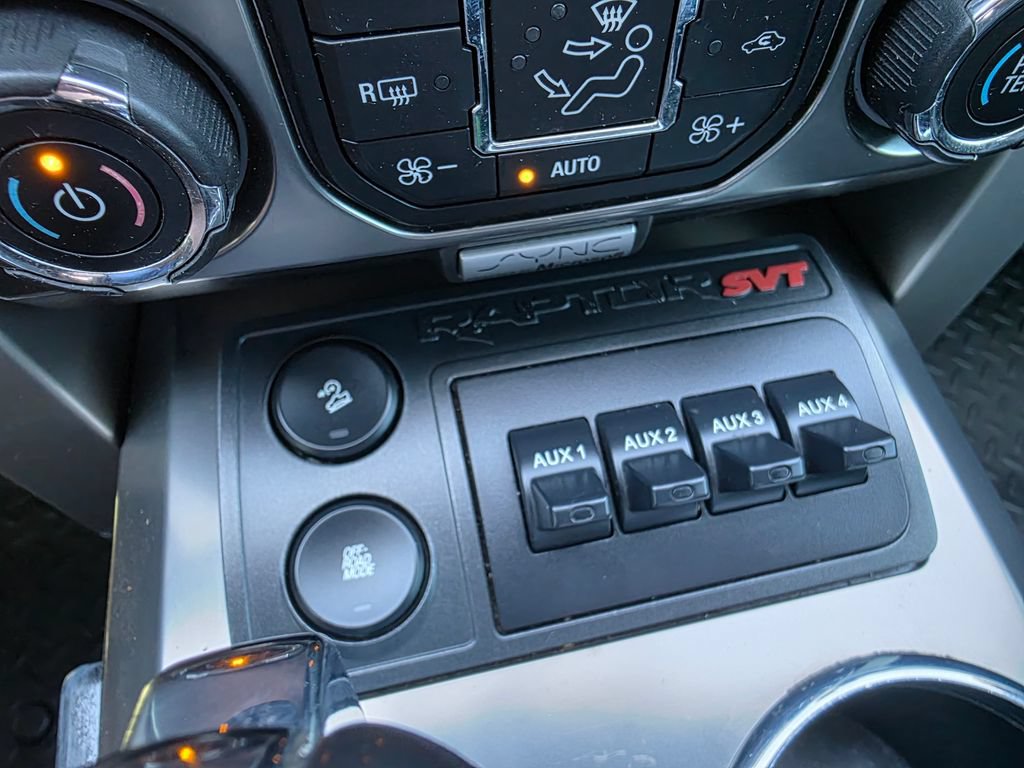 Used 2014 Ford F150 Raptor w/ Equipment Group 801A Luxury AWD/4WD image 24