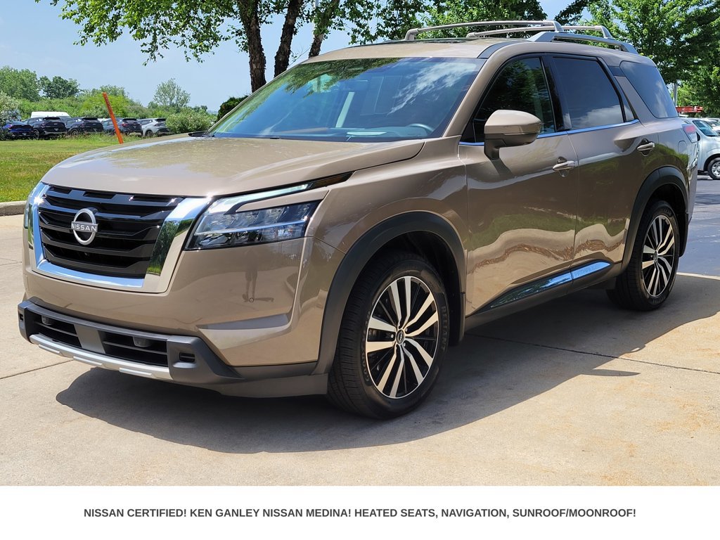 Certified 2024 Nissan Pathfinder Platinum w/ Cargo Package AWD/4WD image 7