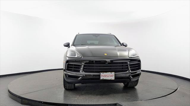 Used 2023 Porsche Cayenne Platinum Edition AWD/4WD image 9