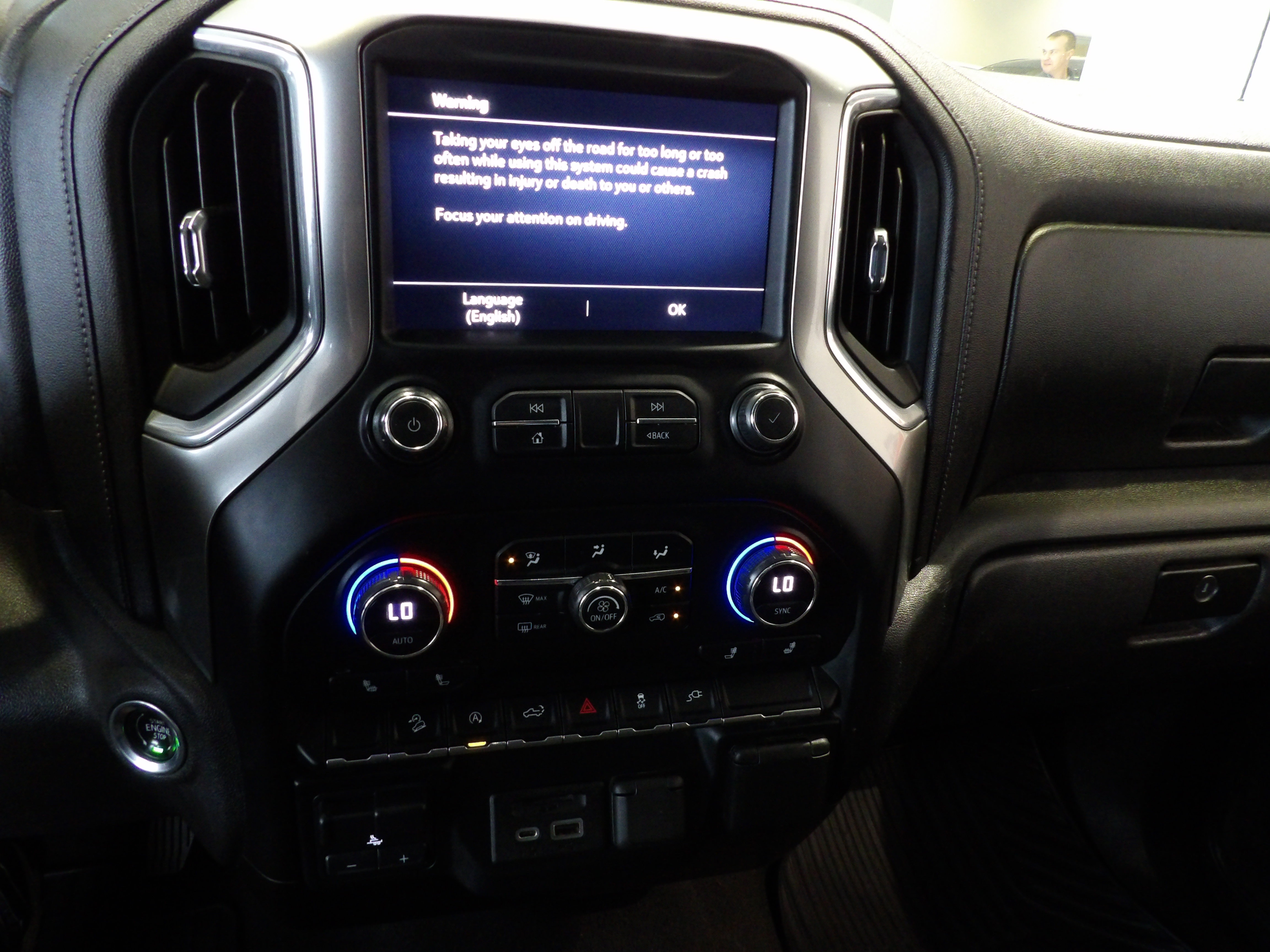 Used 2021 Chevrolet Silverado 1500 LT w/ Z71 Off-Road Package AWD/4WD image 12