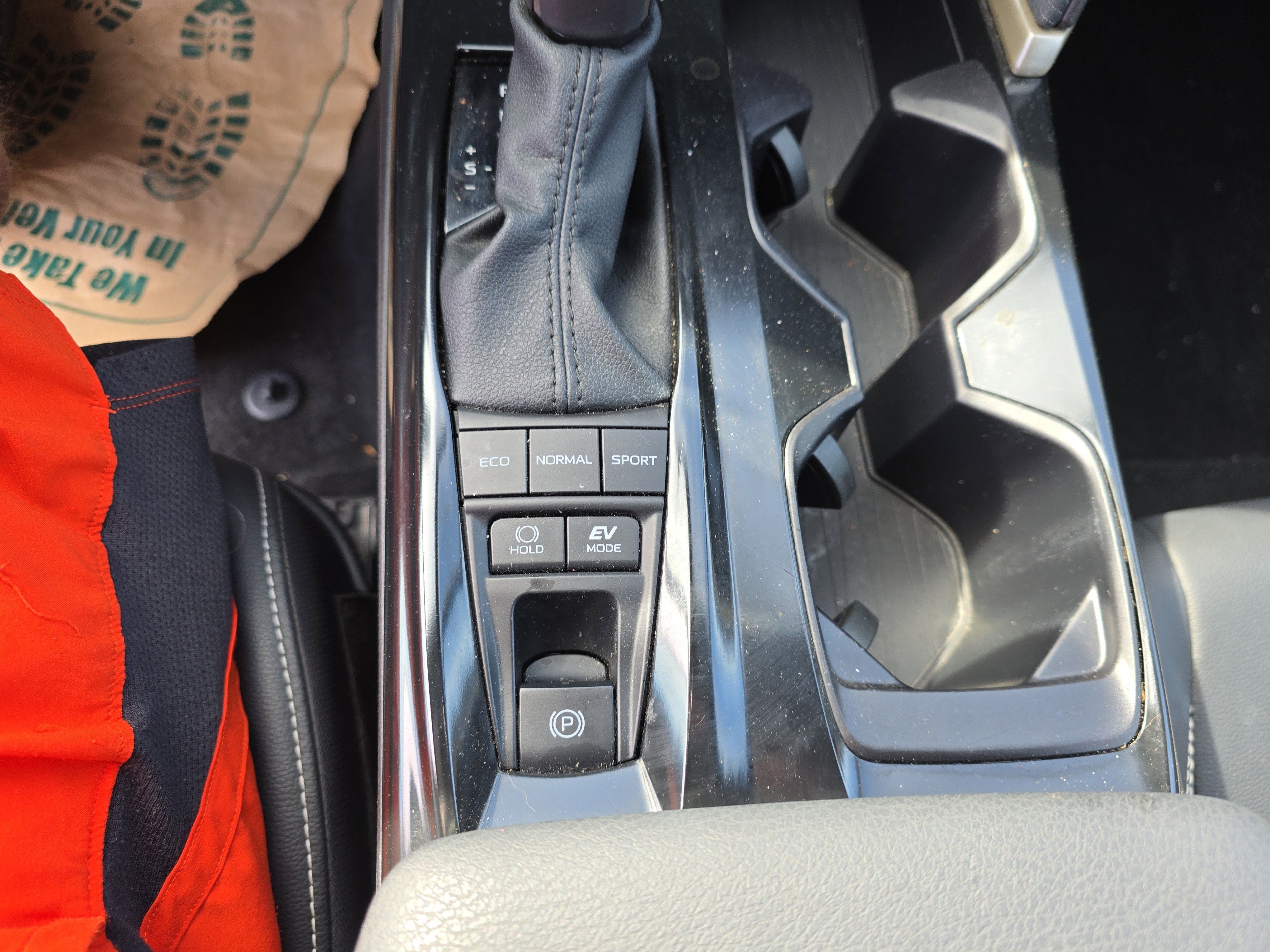 Used 2025 Toyota Camry SE FWD image 20