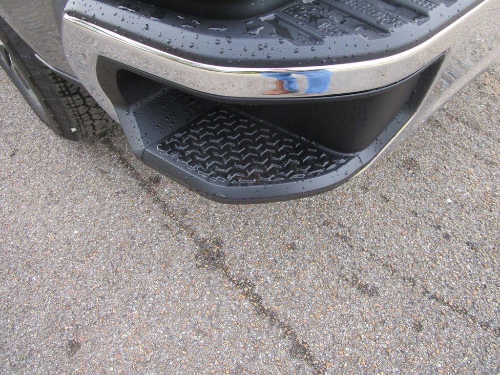 New 2026 Chevrolet Silverado 1500 LT image 12