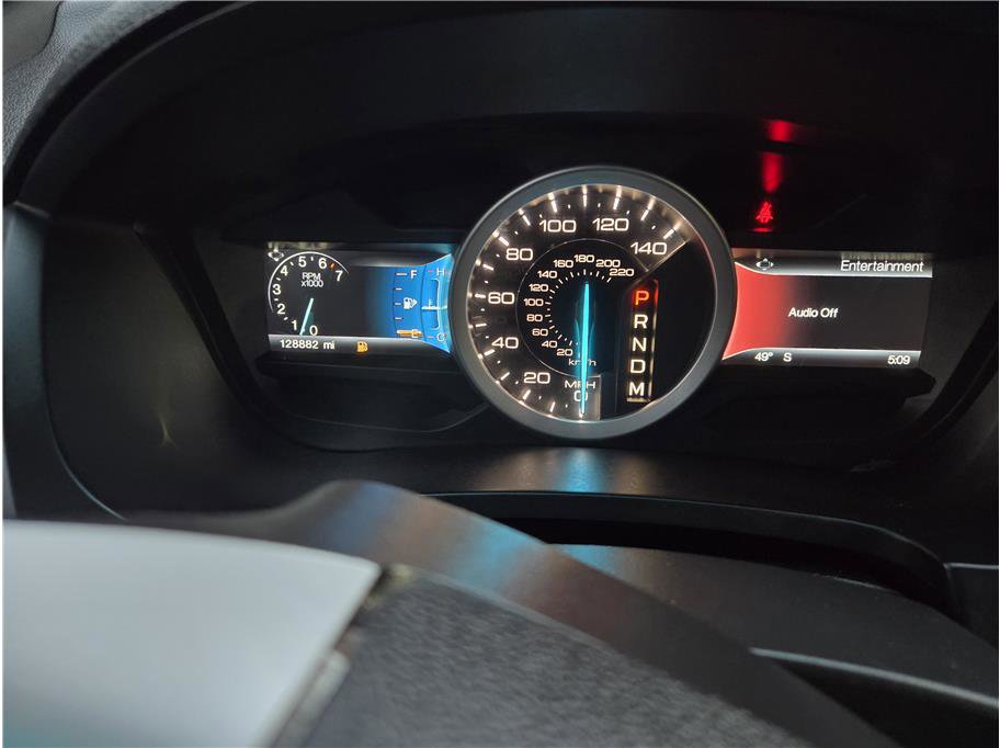 Used 2015 Ford Explorer XLT w/ Equipment Group 202B image 14