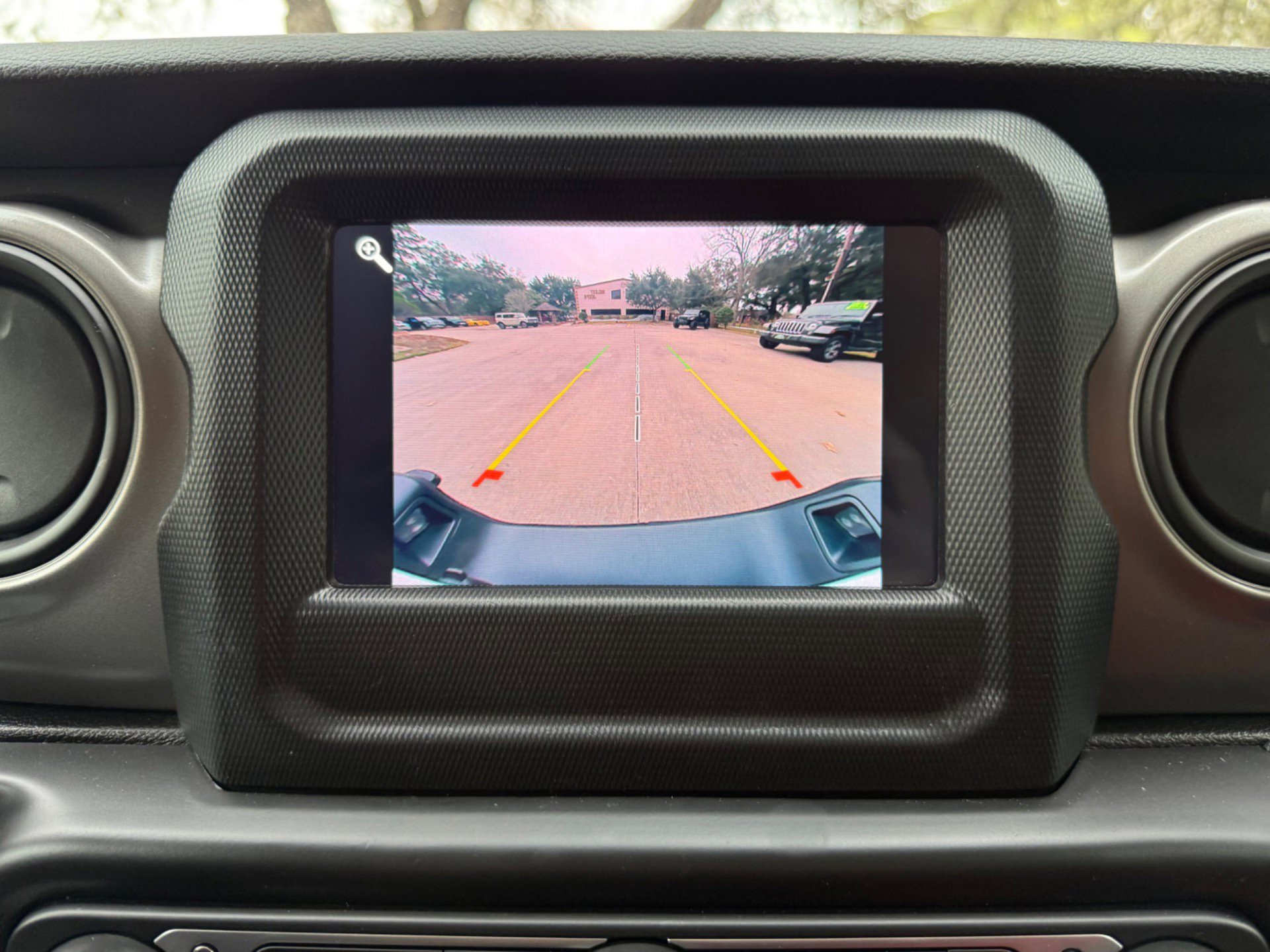 Used 2021 Jeep Gladiator Sport image 29