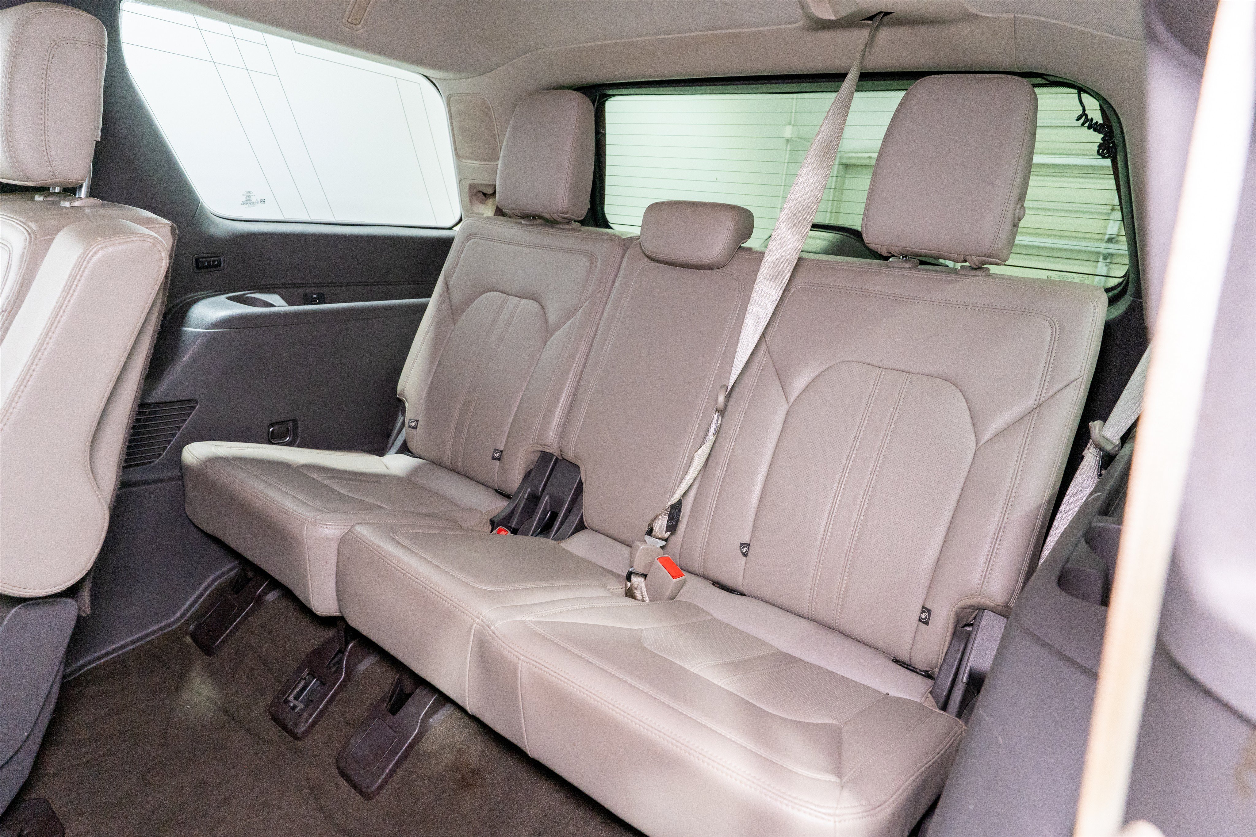 Used 2019 Ford Expedition Limited RWD image 35