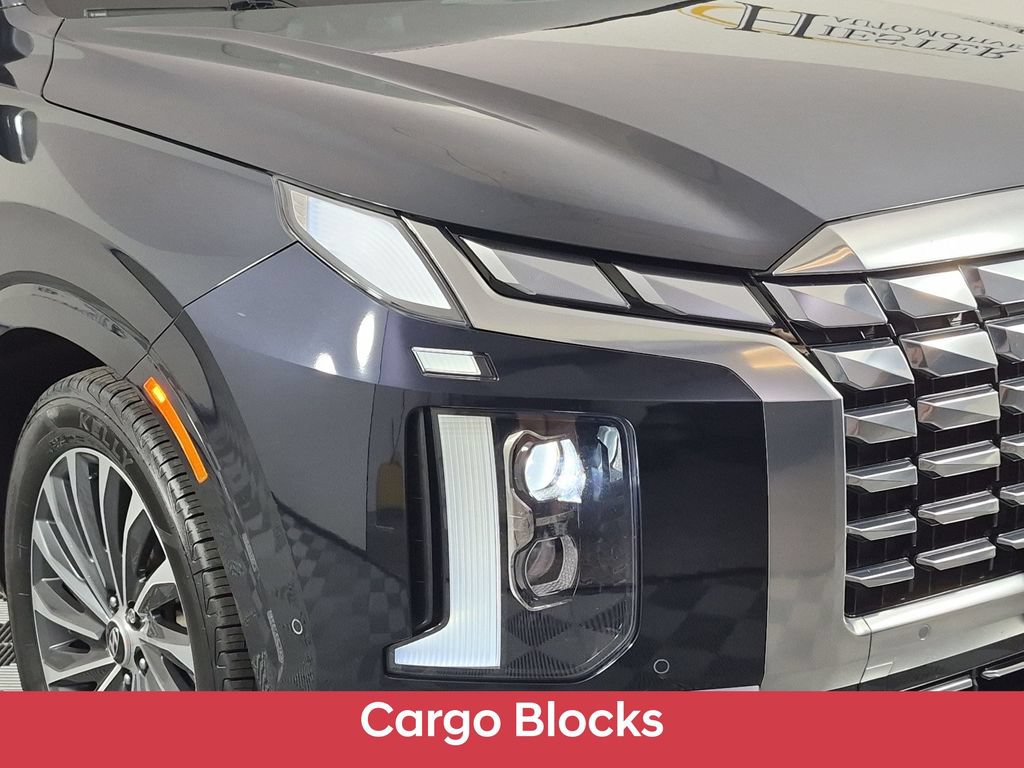 Used 2023 Hyundai Palisade Calligraphy w/ Cargo Package FWD image 11