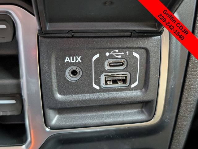 New 2026 Jeep Gladiator Willys AWD/4WD image 18