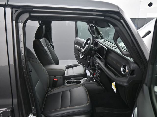 New 2025 Jeep Gladiator Sport w/ Premium Package image 38