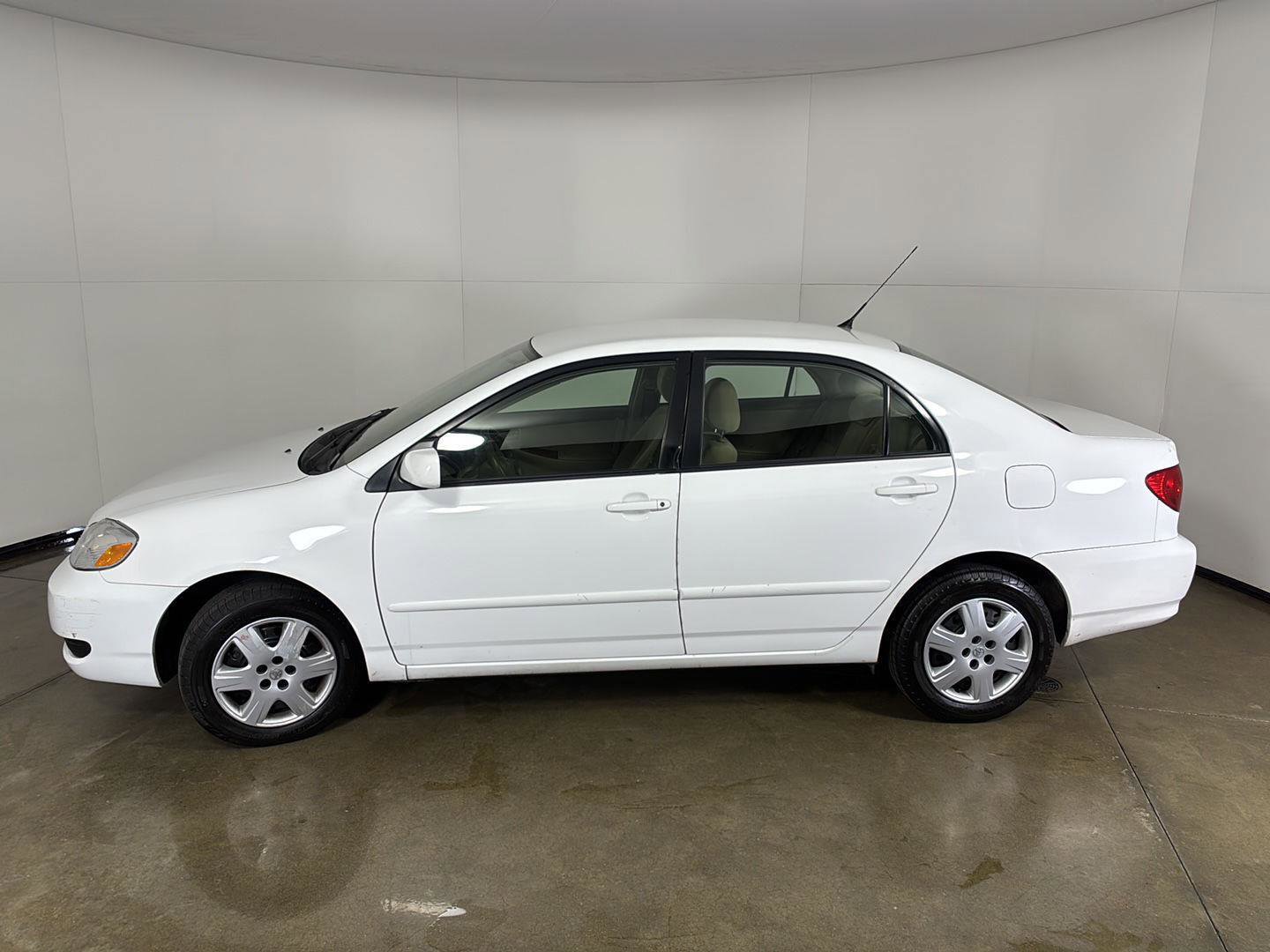 Used 2007 Toyota Corolla LE image 6